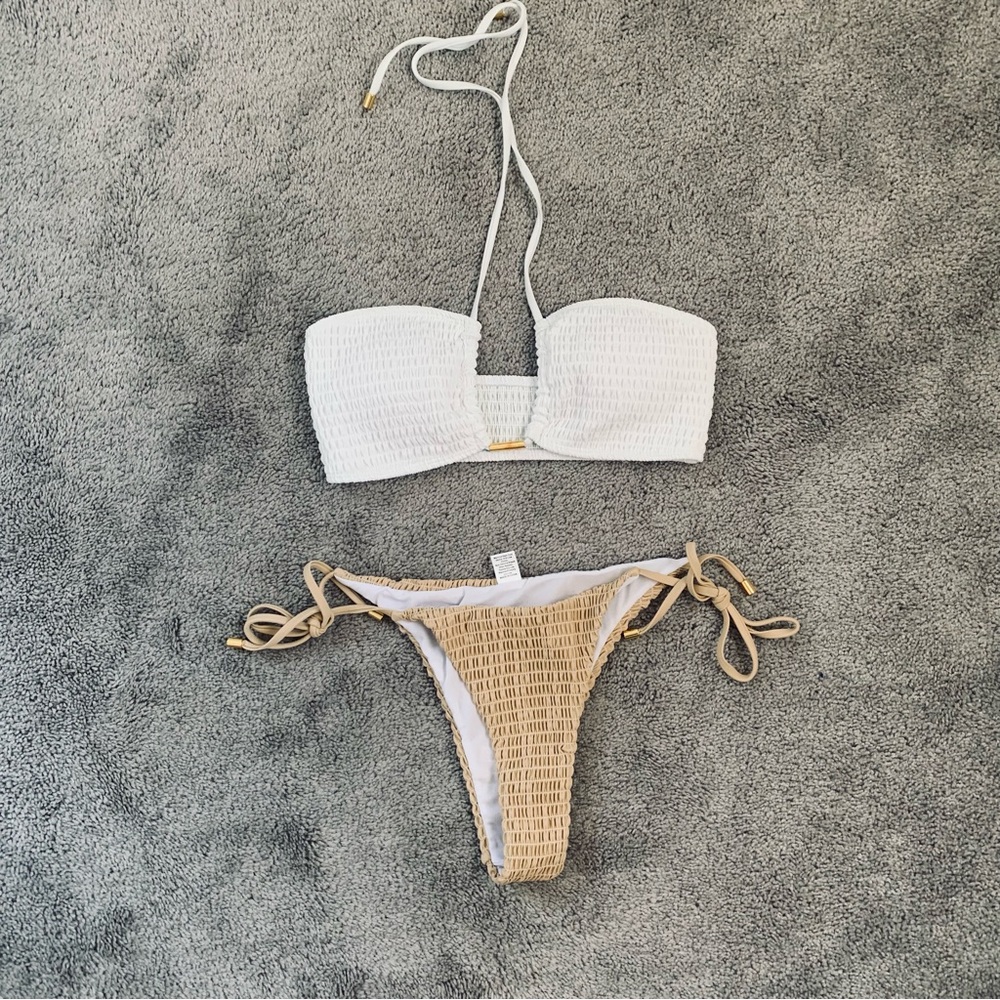 NWOT SMOCKED NEUTRAL CHEEKY BIKINI